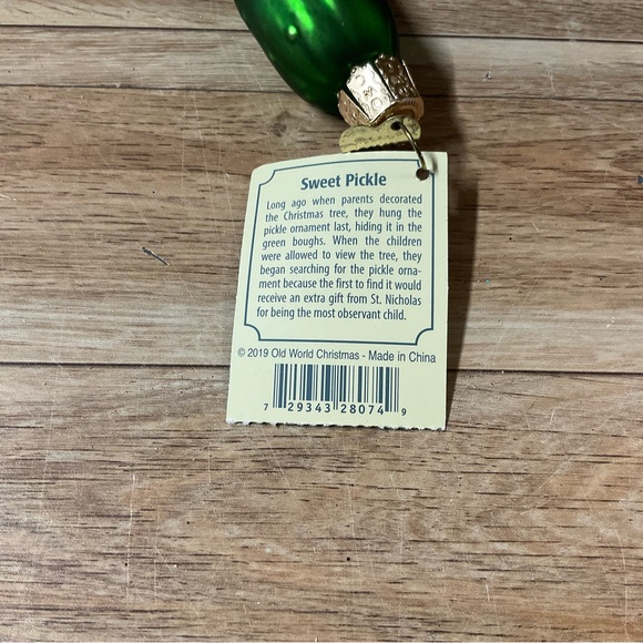 Old World Christmas Sweet Pickle Tree Ornament Glass Hanging Gherkin Dill Food - Picture 6 of 7
